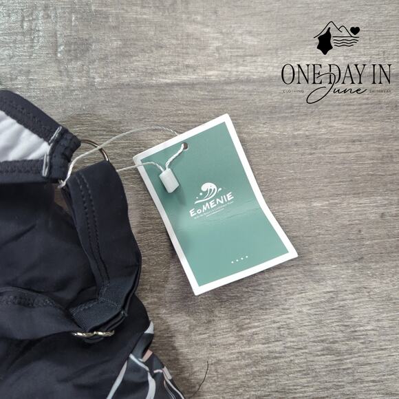 Eomenie Cut Out One Piece Swimsuit Size XL - Picture 3 of 6